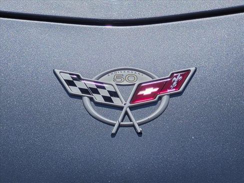 Used 2003 Chevrolet Corvette Coupe w/ Preferred Equipment Group RWD image 22