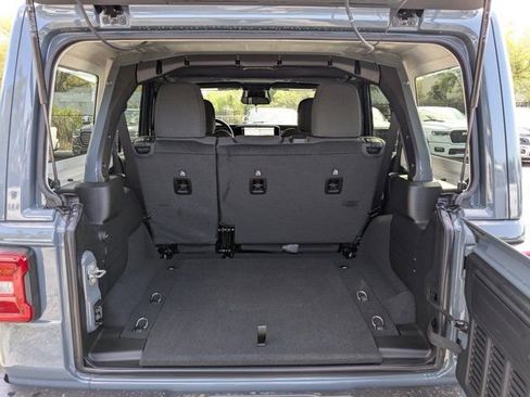 New 2026 Jeep Wrangler Unlimited Rubicon AWD/4WD image 13