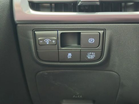 New 2026 Hyundai Tucson Blue SE image 24