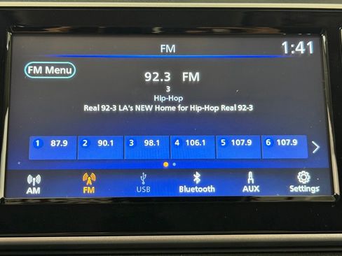 Used 2025 Nissan Versa S w/ Trunk Package FWD image 31