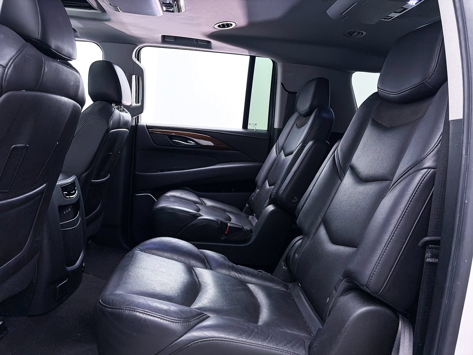 Used 2020 Cadillac Escalade ESV Luxury AWD/4WD image 31