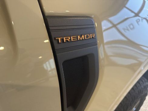 Used 2025 Ford Maverick Tremor image 14