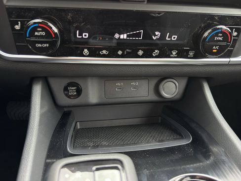 New 2026 Nissan Rogue SV w/ Cold Weather Package AWD/4WD image 19