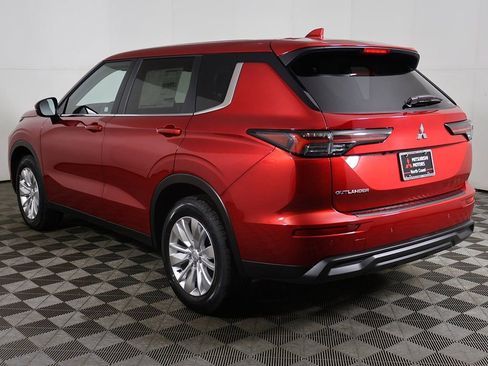 New 2026 Mitsubishi Outlander ES AWD/4WD image 10