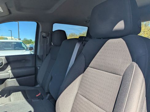 Used 2024 Chevrolet Silverado 2500 Custom w/ Custom Value Package image 8