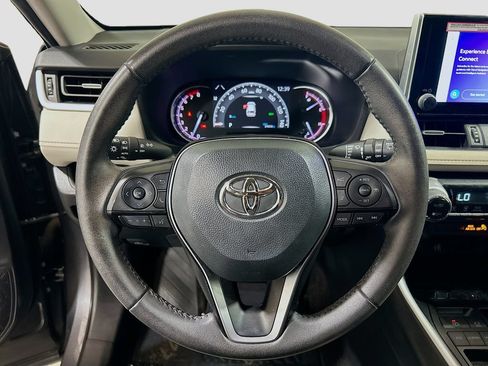 Used 2024 Toyota RAV4 XLE Premium FWD image 9