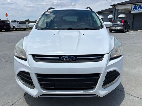 Used 2014 Ford Escape SE w/ Equipment Group 201A FWD image 9