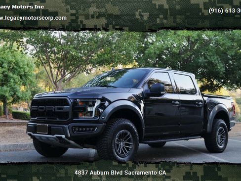 Used 2019 Ford F150 Raptor w/ Equipment Group 801A Mid image 3