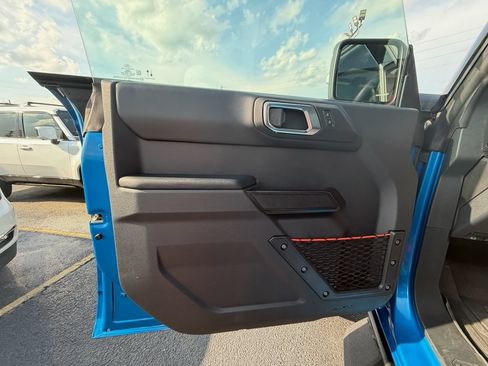 Used 2025 Ford Bronco Raptor AWD/4WD image 9