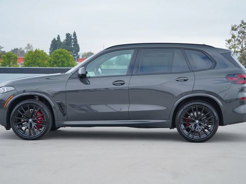 New 2026 BMW X5 xDrive40i w/ M Sport Package AWD/4WD image 4