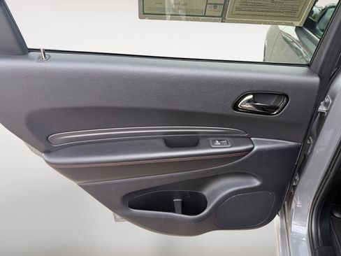 Used 2025 Dodge Durango GT AWD/4WD image 18