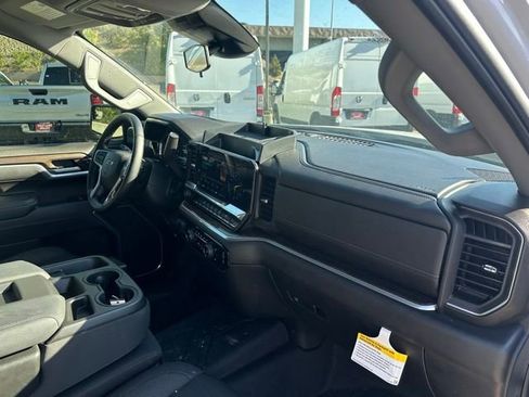 Used 2025 Chevrolet Silverado 1500 RST w/ Protection Package AWD/4WD image 17