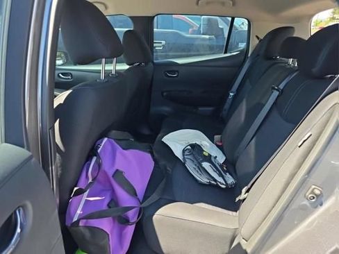 Used 2025 Nissan Leaf S FWD image 7
