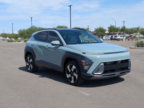 Used 2025 Hyundai Kona Limited AWD/4WD image 7