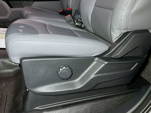 New 2026 Ford F350 XL w/ XL Chrome Package AWD/4WD image 13