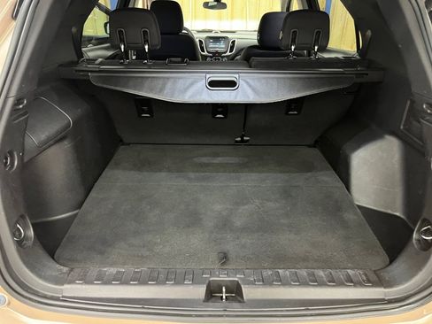 Used 2018 Chevrolet Equinox LT image 19