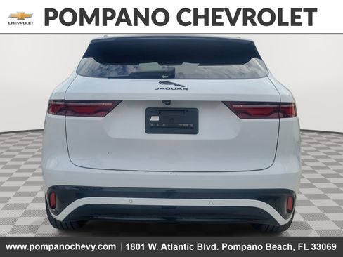 Used 2025 Jaguar F-PACE R-Dynamic S image 4