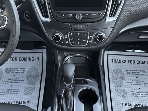 Used 2024 Chevrolet Malibu LT image 16