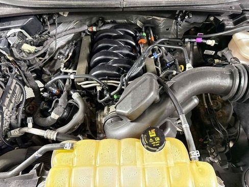 Used 2019 Ford F150 Lariat w/ Equipment Group 502A Luxury AWD/4WD image 39