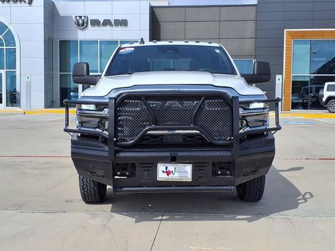 Used 2026 RAM 3500 Tradesman w/ Chrome Appearance Group A AWD/4WD image 4