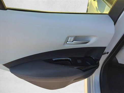 Certified 2025 Toyota Corolla XSE FWD image 8