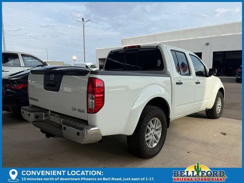 Used 2017 Nissan Frontier SV w/ SV Value Truck Package AWD/4WD image 4