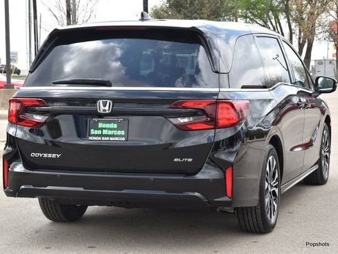 New 2026 Honda Odyssey Elite image 3