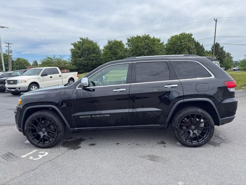 Used 2021 Jeep Grand Cherokee Limited AWD/4WD image 3