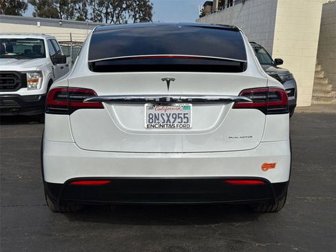 Used 2020 Tesla Model X Long Range AWD/4WD image 13
