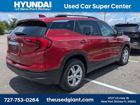 Used 2019 GMC Terrain SLE w/ Driver Convenience Package FWD image 2