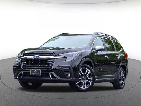 Used 2023 Subaru Ascent Touring AWD/4WD image 1