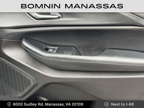 Used 2024 Jeep Grand Cherokee L Altitude image 21