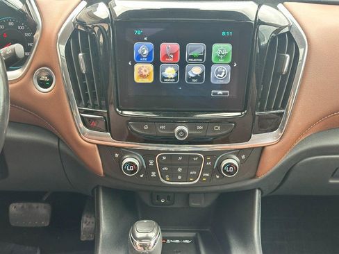 Used 2018 Chevrolet Traverse High Country AWD/4WD image 19