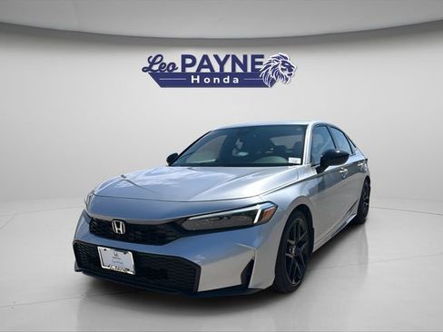 Used 2025 Honda Civic Sport image 3