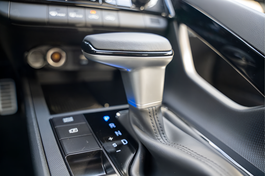 New 2025 Hyundai Elantra SEL FWD image 27