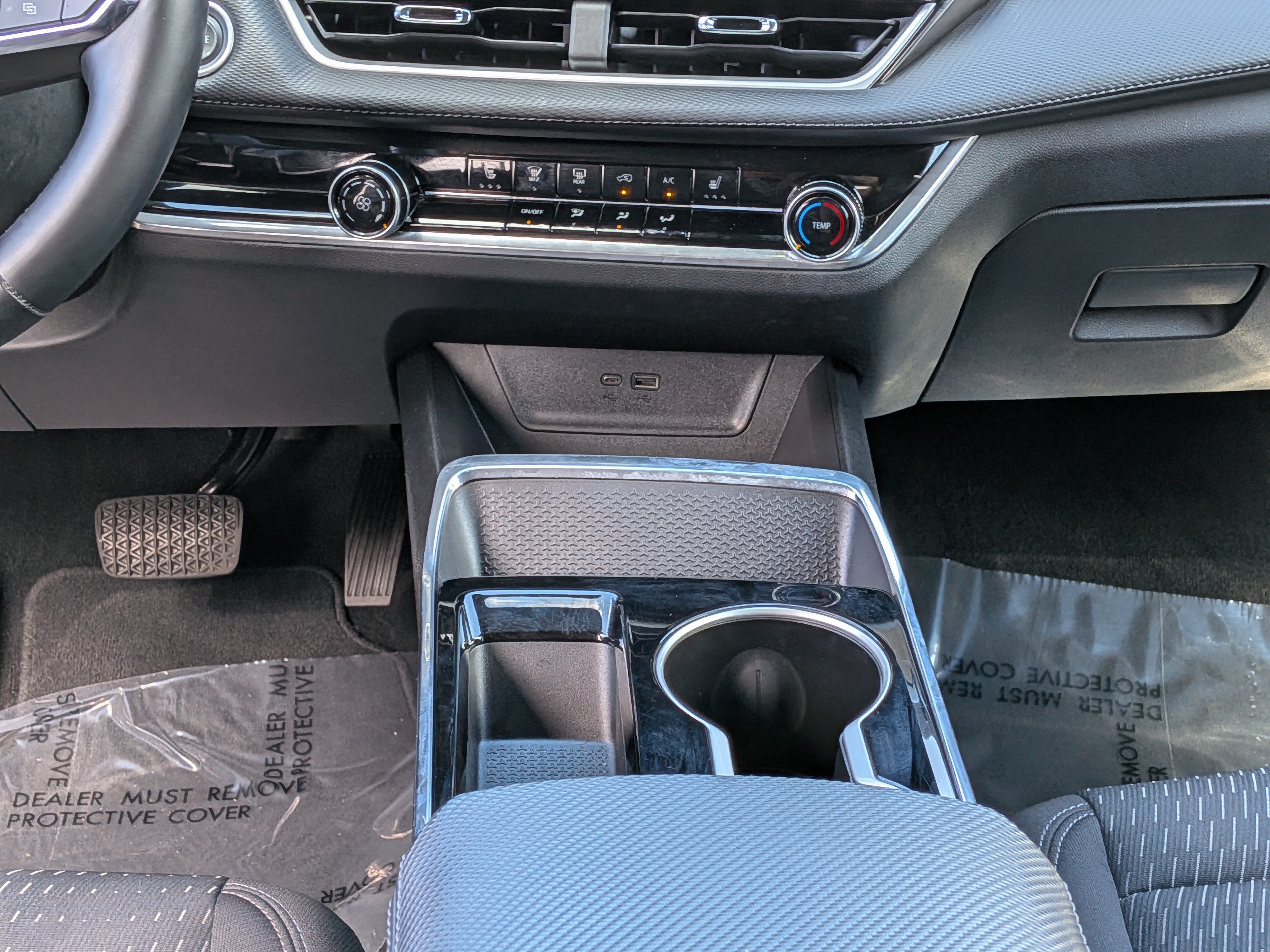 Used 2025 Chevrolet Equinox LT FWD image 19