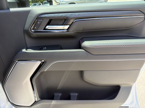 New 2026 GMC Sierra 2500 AT4X w/ AT4X AEV Edition AWD/4WD image 15