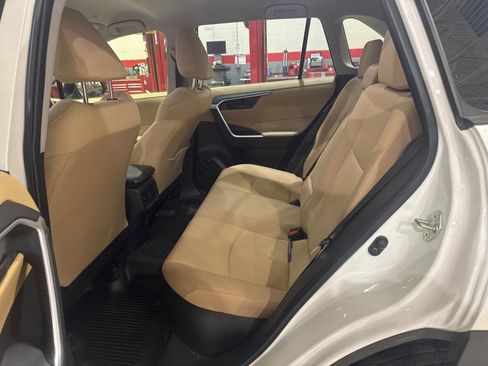 Certified 2025 Toyota RAV4 LE AWD/4WD image 42