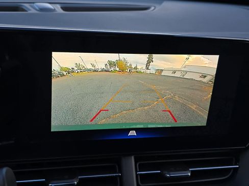 New 2026 Chevrolet Trax LT image 19