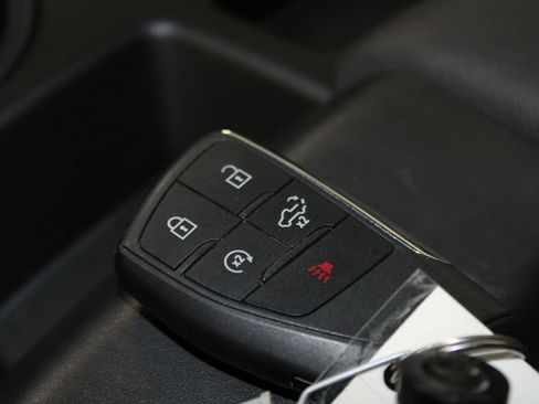 Used 2025 GMC Sierra 1500 SLT AWD/4WD image 62