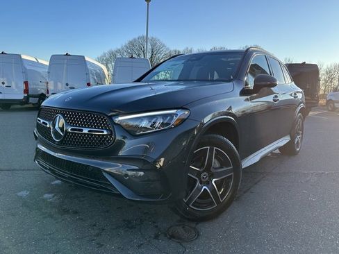 New 2026 Mercedes-Benz GLC 300 4MATIC image 3