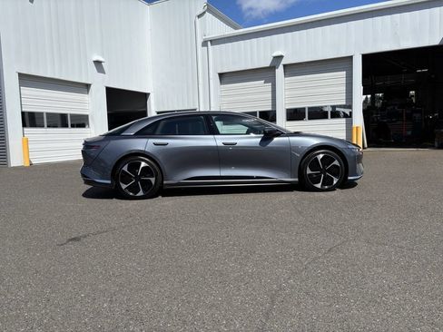 Used 2024 Lucid Air Touring AWD/4WD image 8