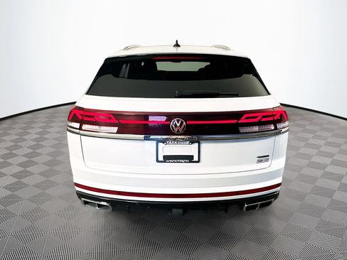 Used 2024 Volkswagen Atlas Cross Sport SEL Premium R-Line AWD/4WD image 9