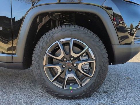 New 2026 Jeep Compass Trailhawk image 10