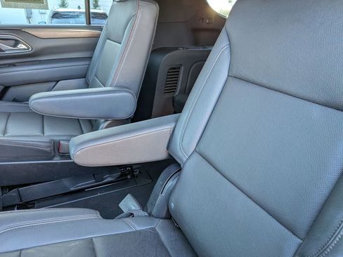 Used 2022 Chevrolet Suburban High Country w/ Premium Package 2 image 28