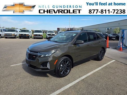 Used 2023 Chevrolet Equinox RS AWD/4WD image 4