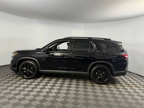 Used 2025 Honda Pilot Black Edition image 6