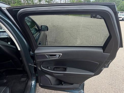 Used 2016 Ford Edge SEL w/ Equipment Group 201A AWD/4WD image 17