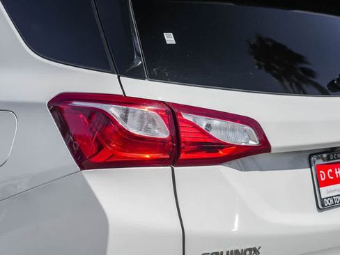 Used 2021 Chevrolet Equinox LT FWD image 9