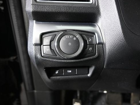Used 2018 Ford Explorer Limited w/ Equipment Group 301A AWD/4WD image 25